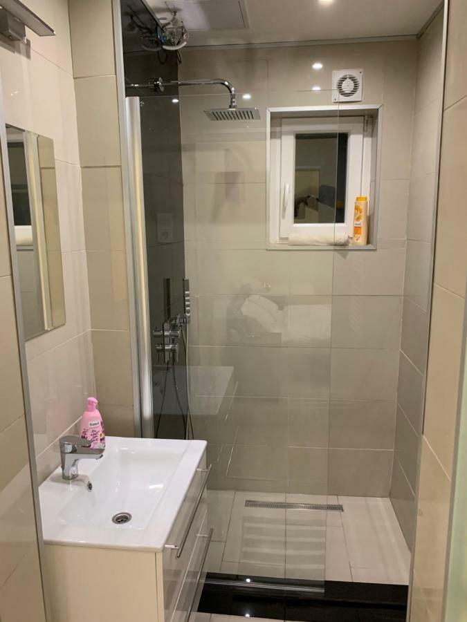 Budapest Central Apartment ภายนอก รูปภาพ